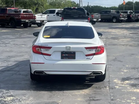 More photos of 2018 Honda Accord Sedan Touring 2.0T at Auto Boutique Texas, TX