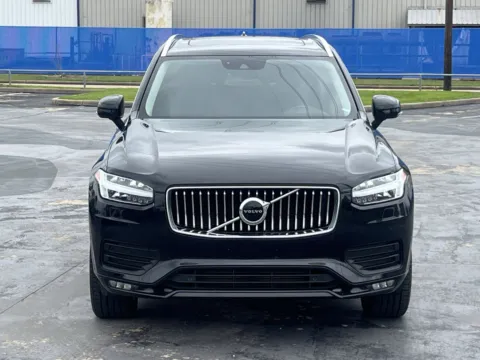 More photos of 2022 Volvo XC90 Momentum at Auto Boutique Texas, TX