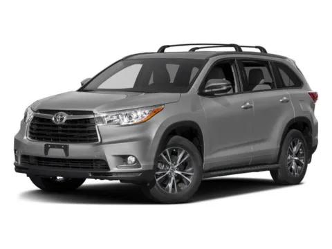 Gray 2016 Toyota Highlander XLE for sale in Alvin, TX