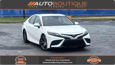 White 2021 Toyota Camry SE Nightshade for sale in Alvin, TX