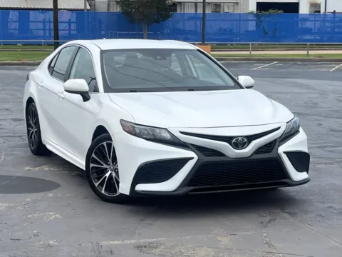 Photos of 2021 Toyota Camry SE Nightshade for sale in Alvin, TX at Auto Boutique Texas