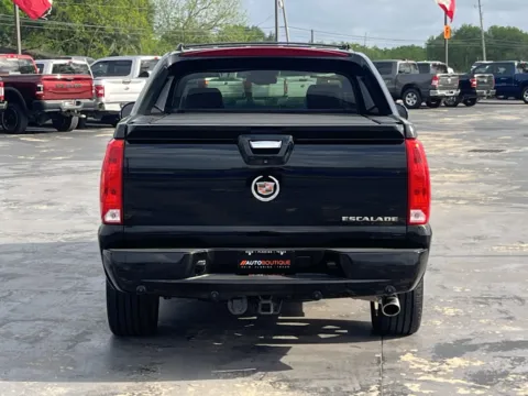 More photos of 2013 CADILLAC ESCALADE E Premium at Auto Boutique Texas, TX