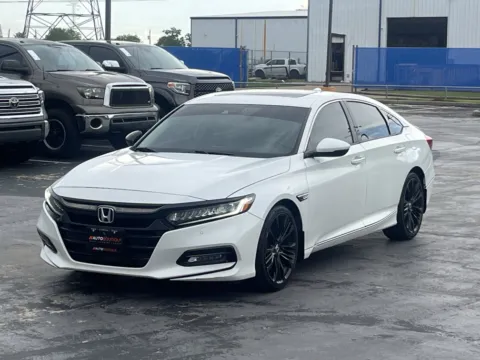 Another view of 2018 Honda Accord Sedan Touring 2.0T for sale in Alvin, TX at Auto Boutique Texas