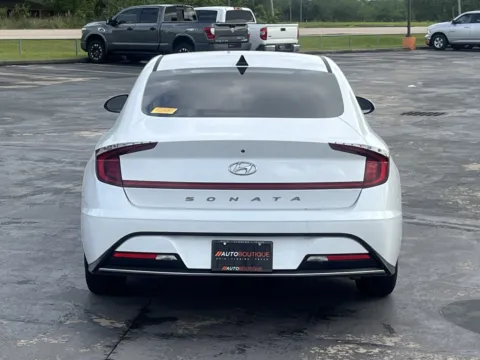 More photos of 2021 Hyundai Sonata SE at Auto Boutique Texas, TX