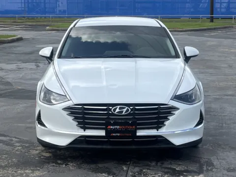More photos of 2021 Hyundai Sonata SE at Auto Boutique Texas, TX