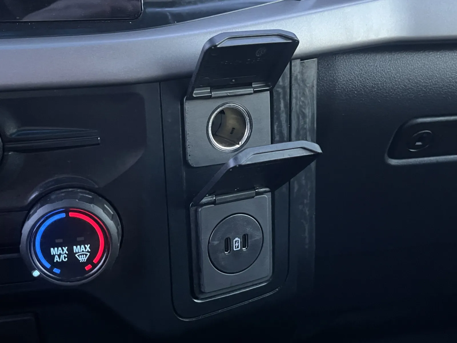 Ford F-150 photo 21