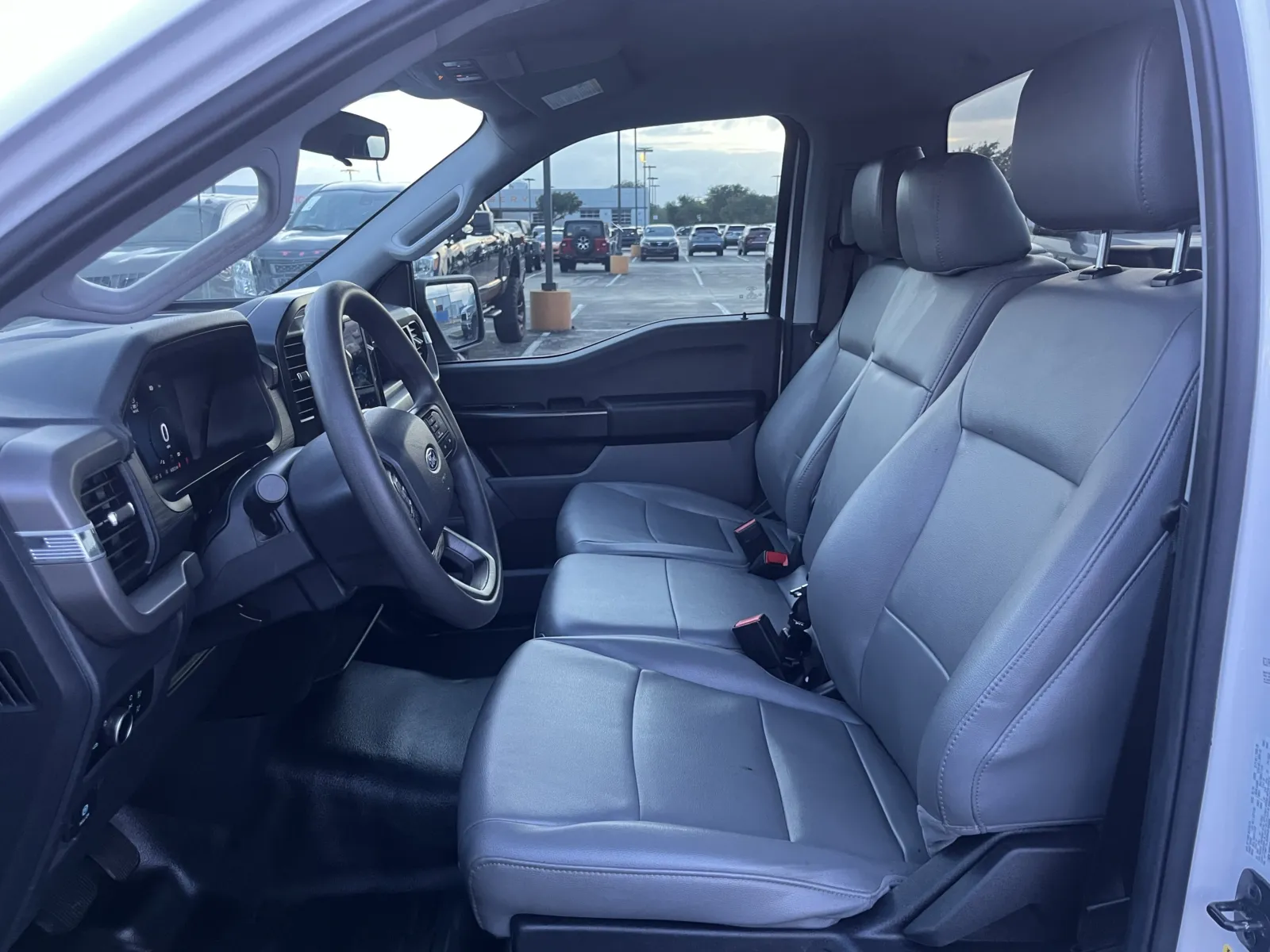 Ford F-150 photo 23