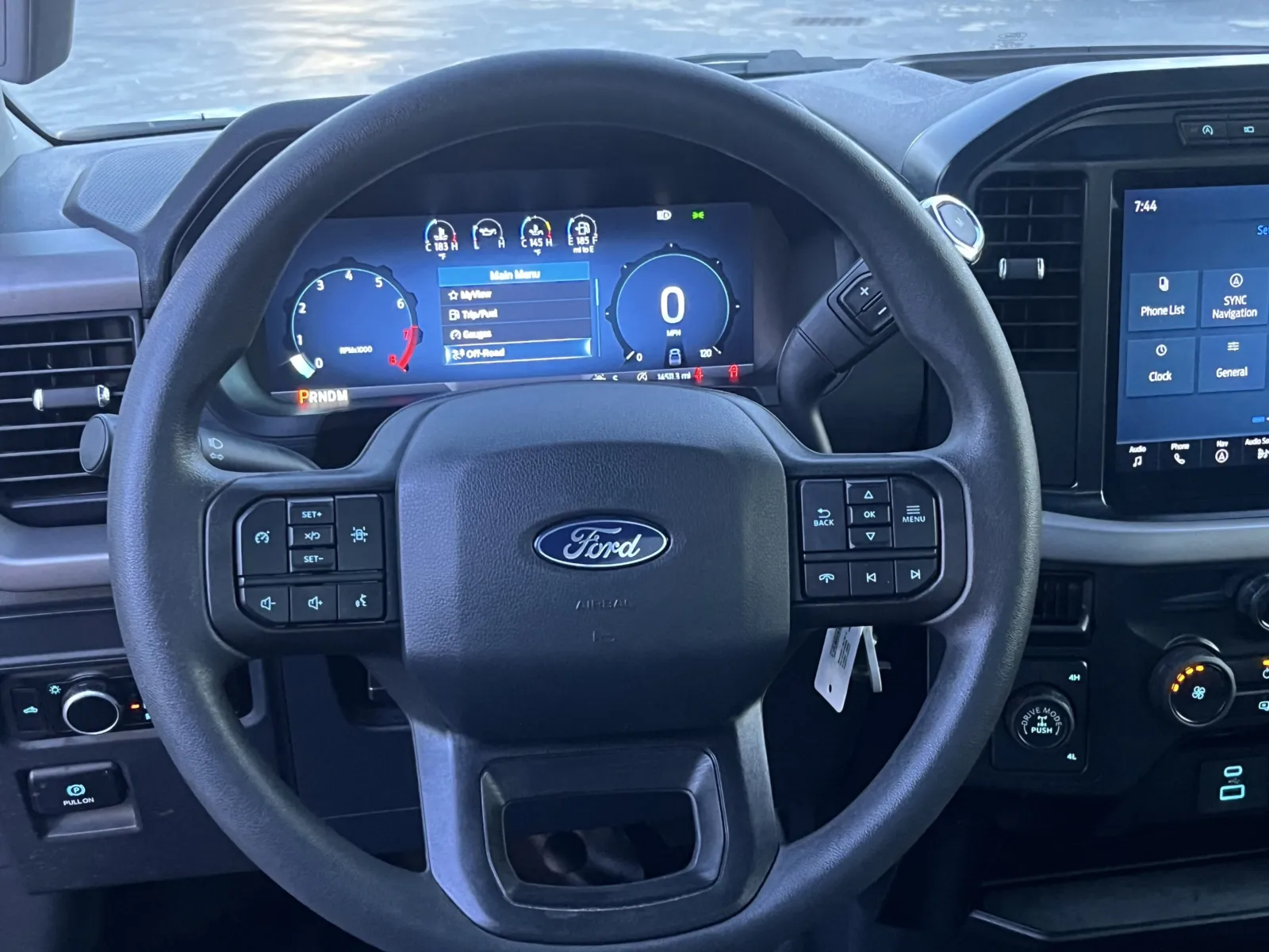 Ford F-150 photo 14