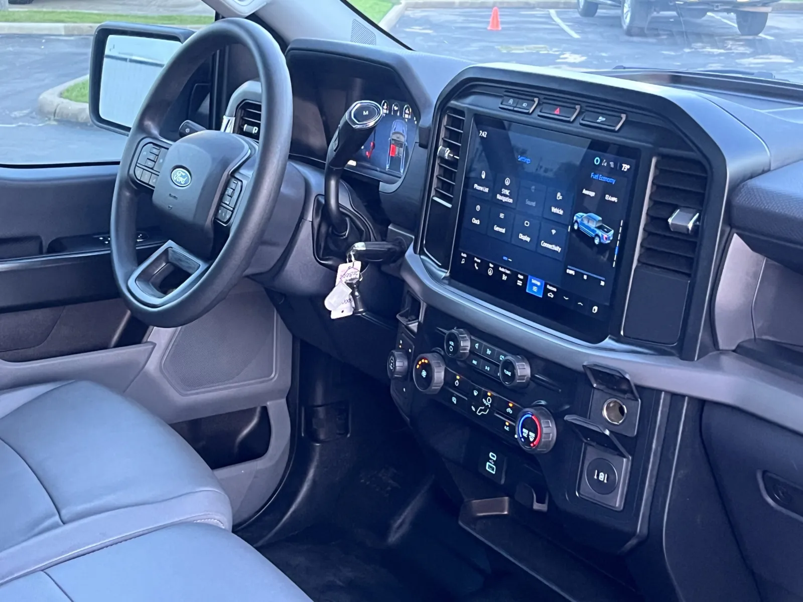 Ford F-150 photo 12