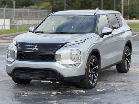 Another view of 2022 Mitsubishi Outlander ES for sale in Alvin, TX at Auto Boutique Texas