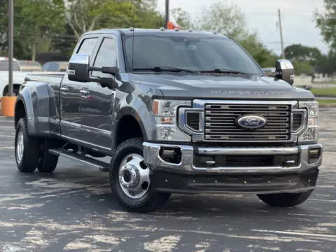 Photos of 2022 Ford Super Duty F-350 DRW LARIAT for sale in Alvin, TX at Auto Boutique Texas