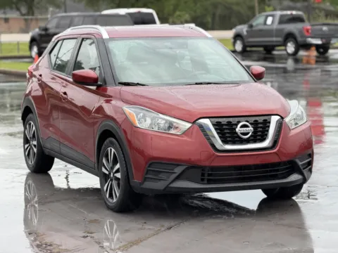 Photos of 2019 Nissan Kicks SV for sale in Alvin, TX at Auto Boutique Texas