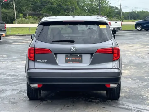 More photos of 2016 Honda Pilot EX-L at Auto Boutique Texas, TX