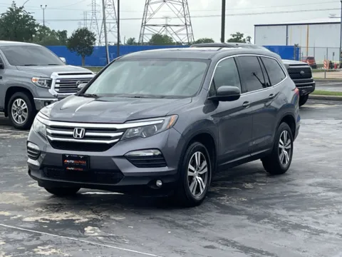 Another view of 2016 Honda Pilot EX-L for sale in Alvin, TX at Auto Boutique Texas
