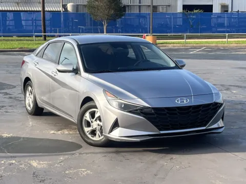 Photos of 2021 Hyundai Elantra SE for sale in Alvin, TX at Auto Boutique Texas