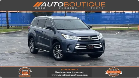 Blue 2019 Toyota Highlander XLE for sale in Alvin, TX