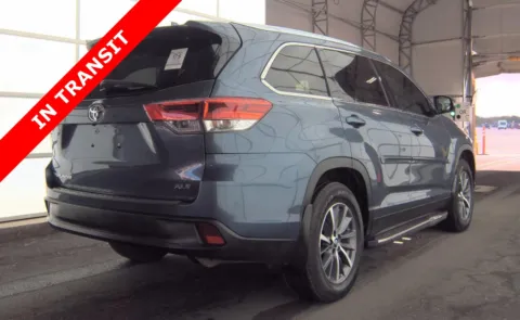 More photos of 2019 Toyota Highlander XLE at Auto Boutique Texas, TX