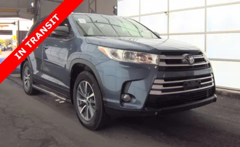 Another view of 2019 Toyota Highlander XLE for sale in Alvin, TX at Auto Boutique Texas