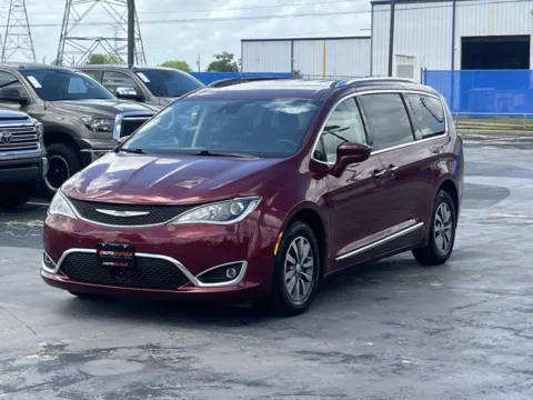Another view of 2019 Chrysler Pacifica Touring L Plus for sale in Alvin, TX at Auto Boutique Texas