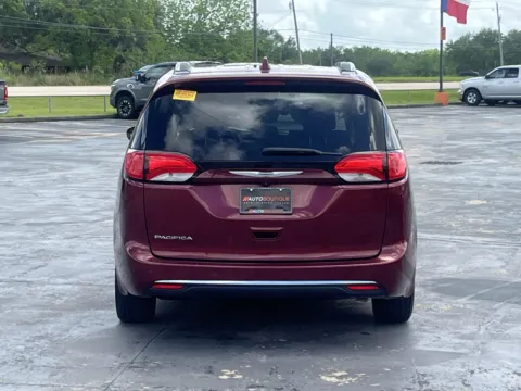 More photos of 2019 Chrysler Pacifica Touring L Plus at Auto Boutique Texas, TX