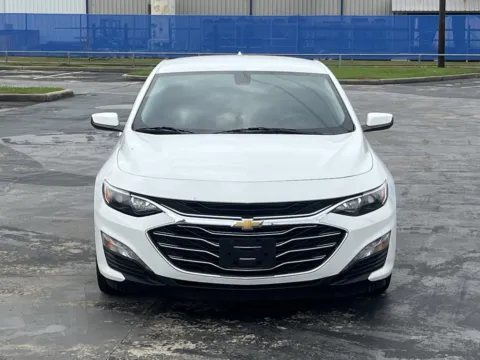 More photos of 2022 Chevrolet Malibu LT at Auto Boutique Texas, TX