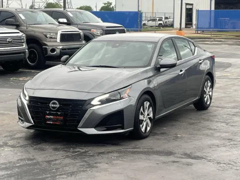 Another view of 2024 Nissan Altima 2.5 S for sale in Alvin, TX at Auto Boutique Texas