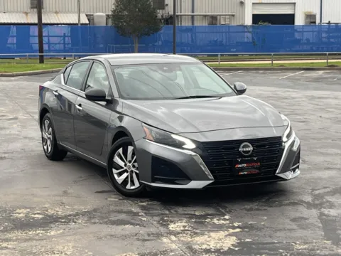 Photos of 2024 Nissan Altima 2.5 S for sale in Alvin, TX at Auto Boutique Texas