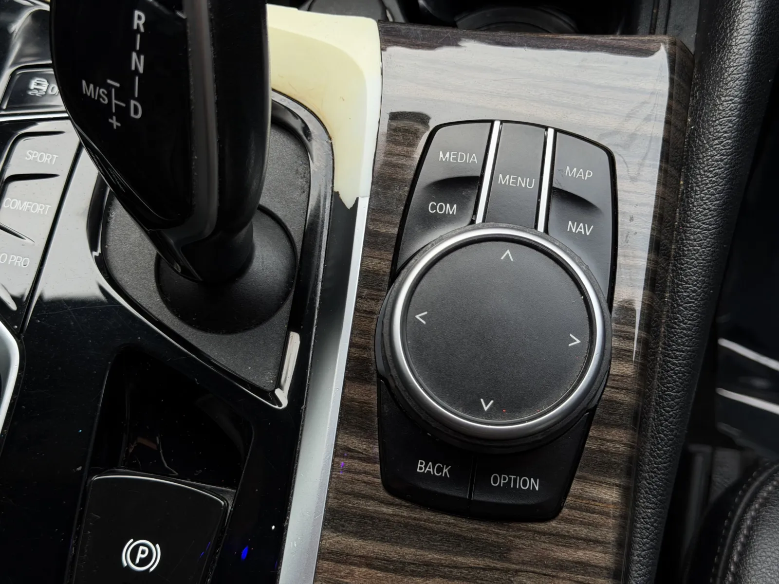 2021 BMW 5 Series 530i - Photo 21