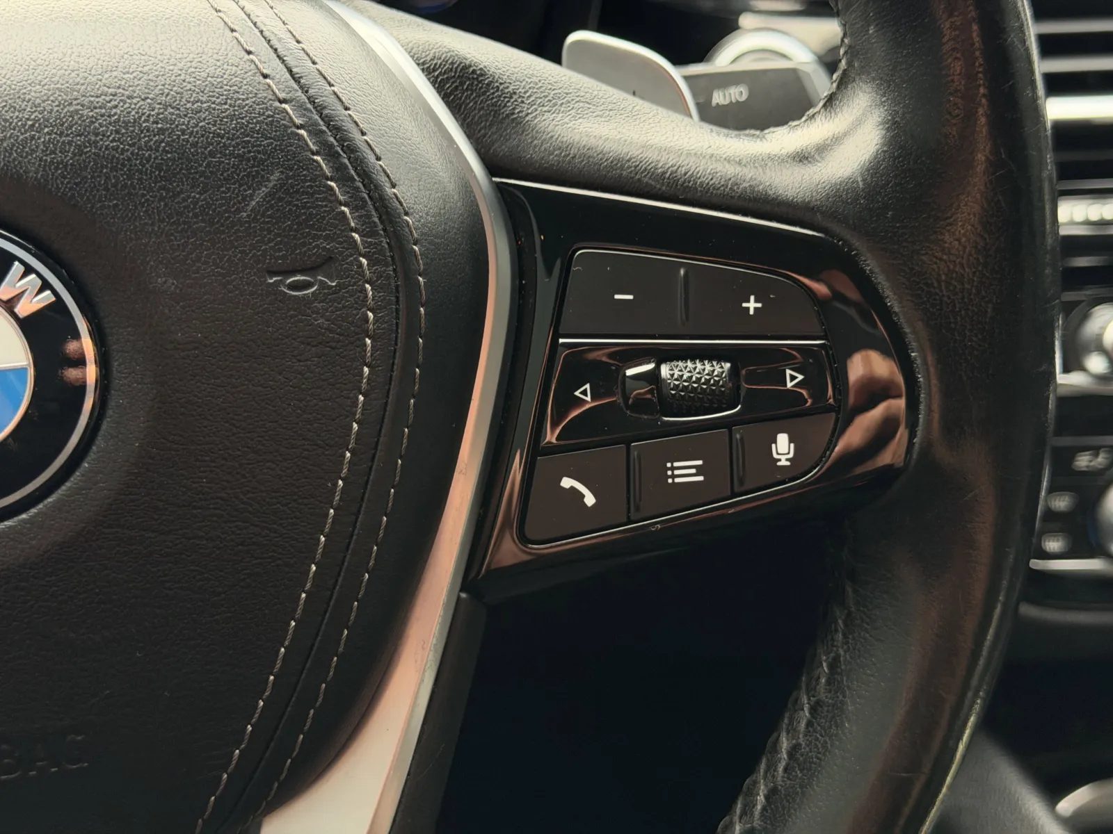 2021 BMW 5 Series 530i - Photo 15