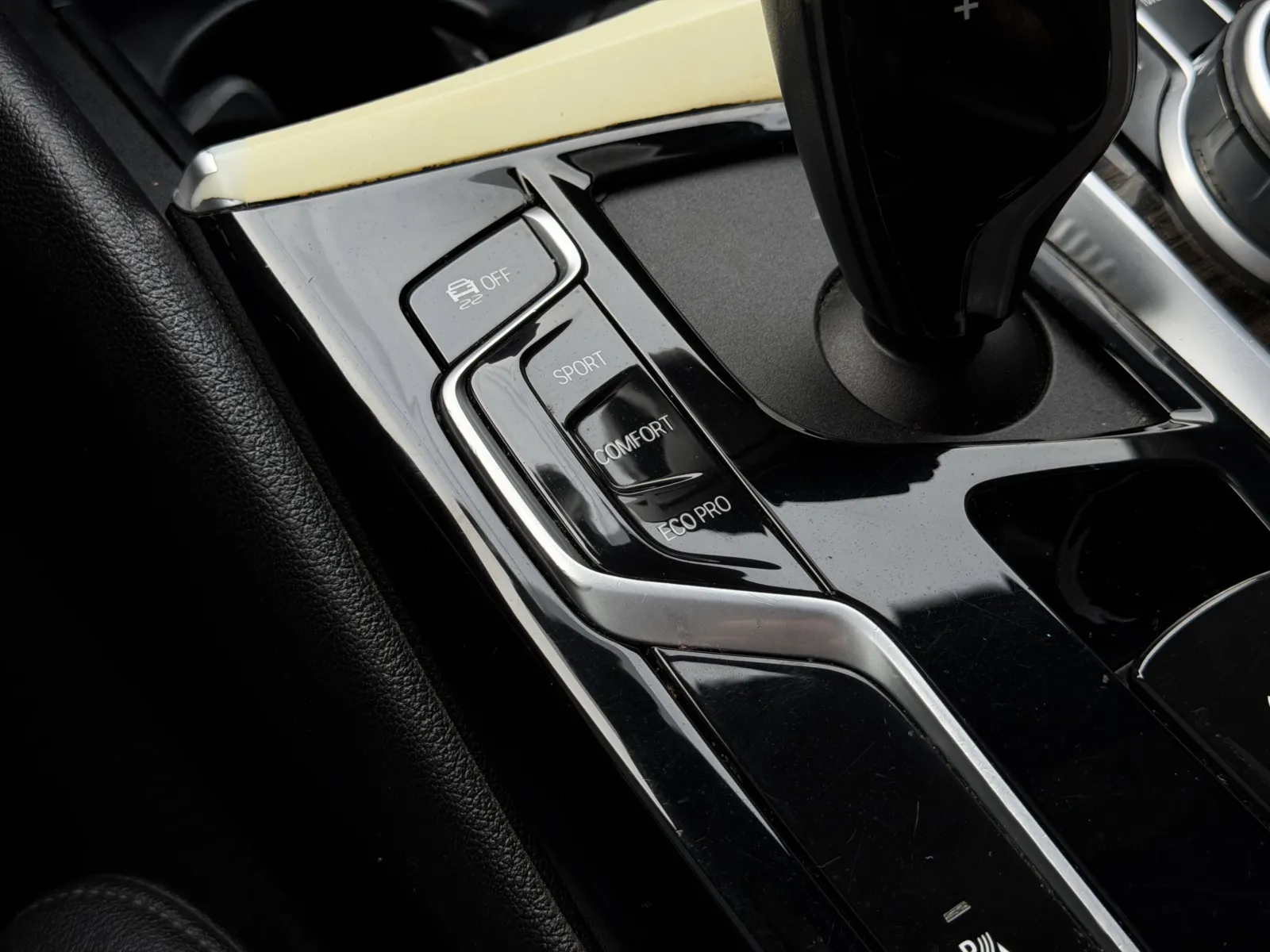 2021 BMW 5 Series 530i - Photo 22