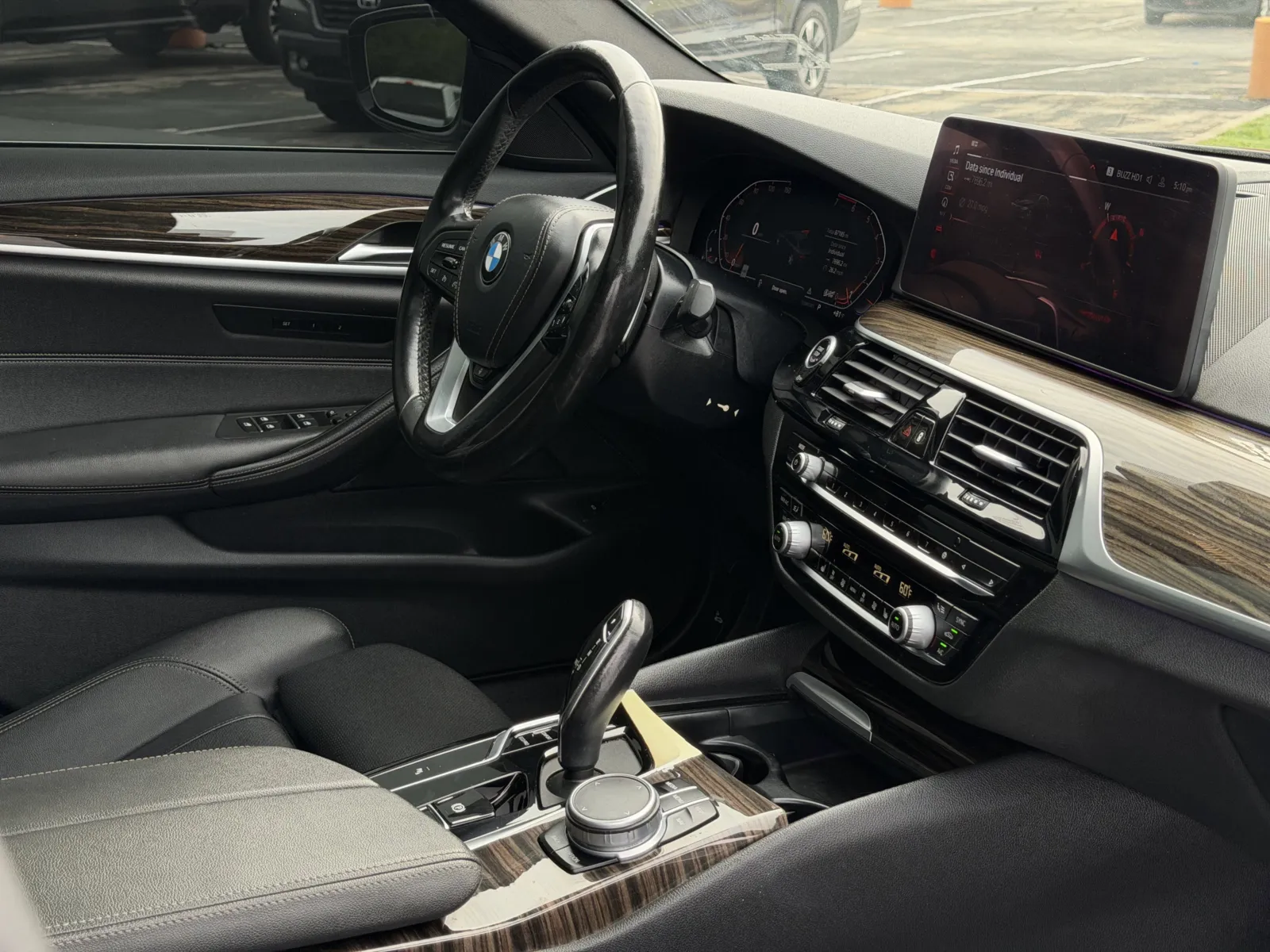 2021 BMW 5 Series 530i - Photo 11