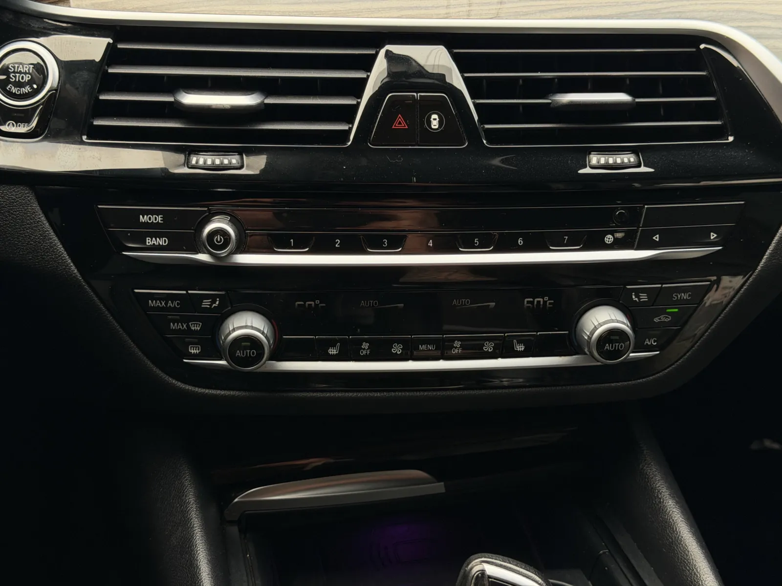 2021 BMW 5 Series 530i - Photo 19