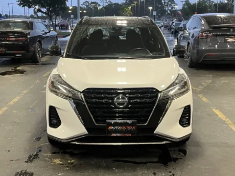 More photos of 2021 Nissan Kicks SR at Auto Boutique Texas, TX