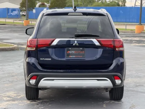 More photos of 2020 Mitsubishi Outlander SE at Auto Boutique Texas, TX