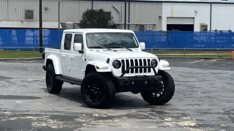 White 2021 JEEP GLADIATOR High Altitude for sale in Alvin, TX