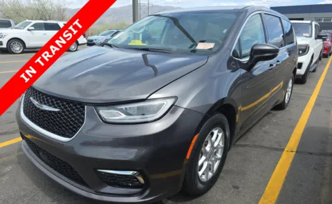 Gray 2023 Chrysler Pacifica Touring L for sale in Alvin, TX