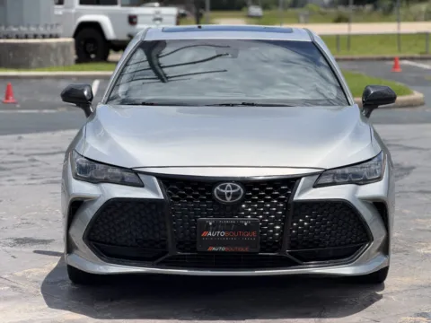More photos of 2019 Toyota Avalon XSE at Auto Boutique Texas, TX