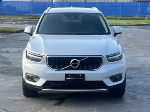 More photos of 2021 Volvo XC40 Momentum at Auto Boutique Texas, TX