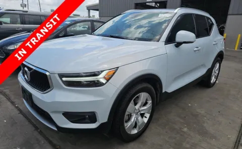 Photos of 2021 Volvo XC40 Momentum for sale in Alvin, TX at Auto Boutique Texas