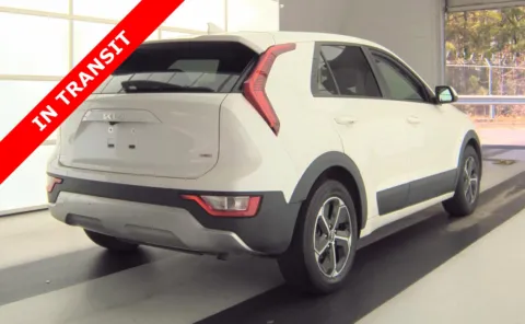 More photos of 2023 Kia Niro LX at Auto Boutique Texas, TX