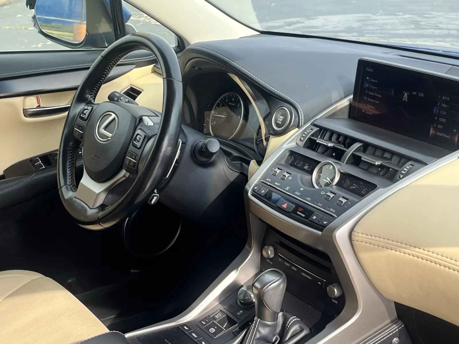 2019 Lexus NX 300 - Photo 12