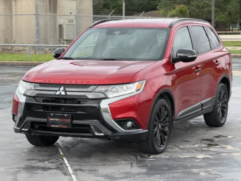 Another view of 2020 Mitsubishi Outlander LE for sale in Alvin, TX at Auto Boutique Texas