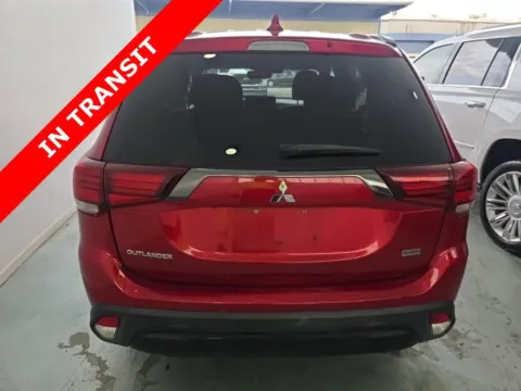 More photos of 2020 Mitsubishi Outlander LE at Auto Boutique Texas, TX