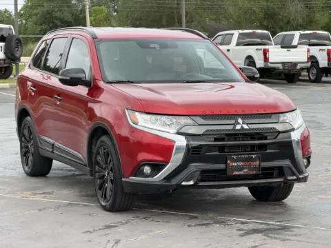 Another view of 2020 Mitsubishi Outlander LE for sale in Alvin, TX at Auto Boutique Texas