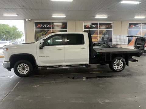 More photos of 2024 CHEVROLET SILVERADO LT at Auto Boutique Texas, TX