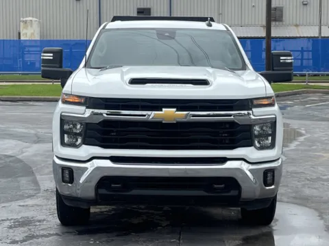 More photos of 2024 CHEVROLET SILVERADO LT at Auto Boutique Texas, TX