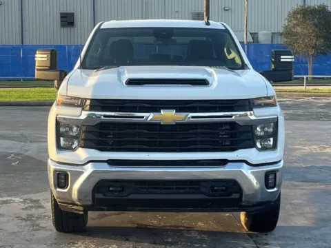 More photos of 2024 CHEVROLET SILVERADO LT at Auto Boutique Texas, TX