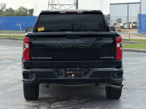 More photos of 2020 Chevrolet Silverado 1500 Custom at Auto Boutique Texas, TX