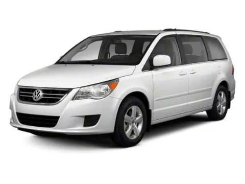 Silver 2010 Volkswagen Routan SE for sale in Alvin, TX