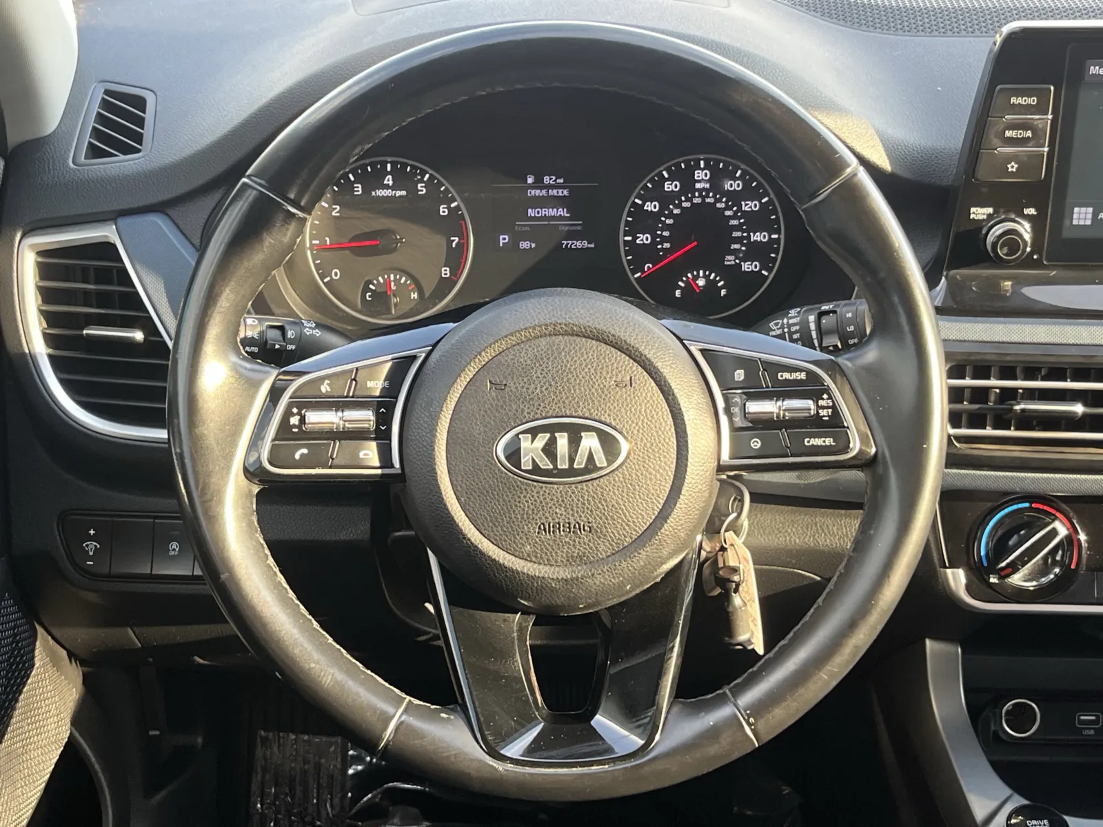 2021 Kia Seltos S - Photo 15